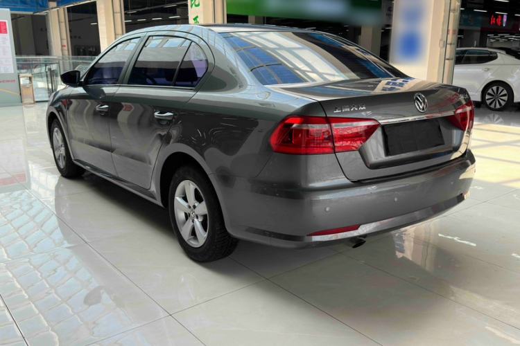 Used Volkswagen Lavida 2013 Revised Classic 1.6L Automatic Fashion Edition Exterior 3