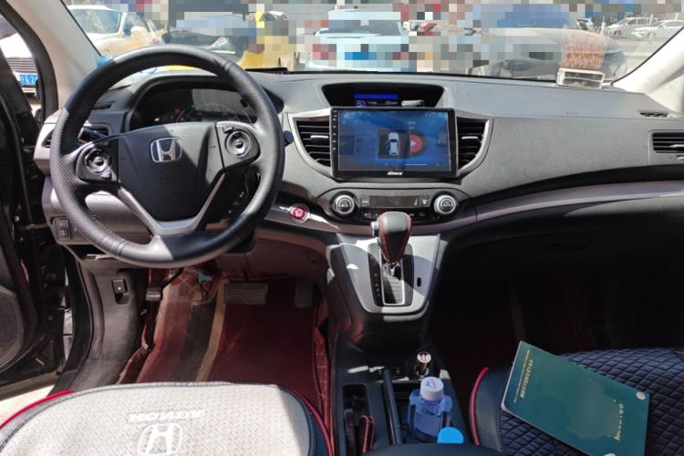 Used Honda CR-V 2013 2.4L four-wheel drive luxury version Center Console