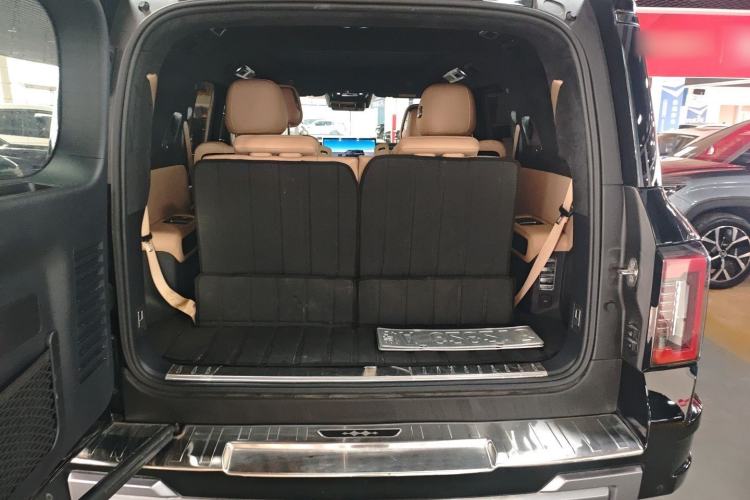 Used Formula Leopard 8 2025 Smart & Brave Flagship Edition 6 Seats Trunk