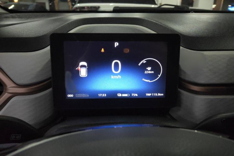 Used SOL E10X 2021 302 km Range Luxury Version 31.4 kWh