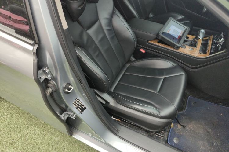 Used Hongqi H5 2018 30TD Dynamic Edition Right Front Seat