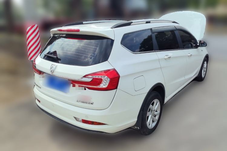 Used Baojun 310W 2017 1.5L Manual Fashion Model China V Rear Right 45 Deg