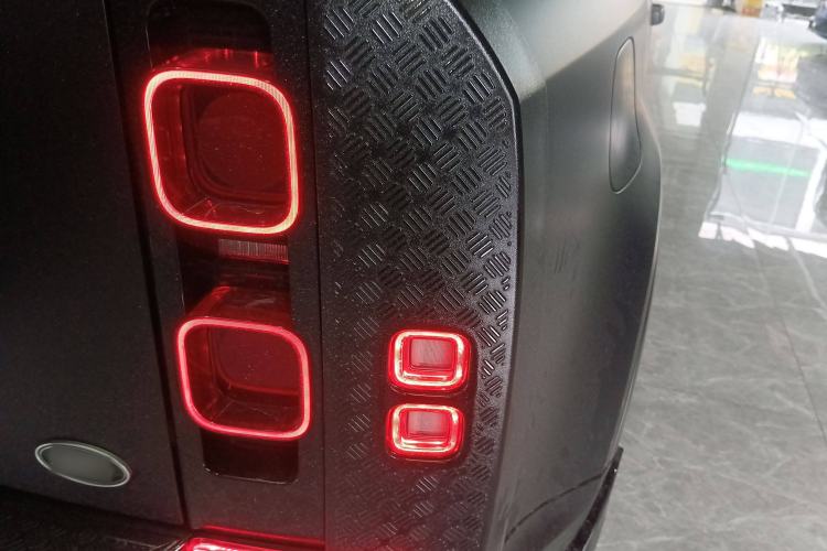 Used Land Rover Defender 2022 90 3.0T P400 Dark Edition
