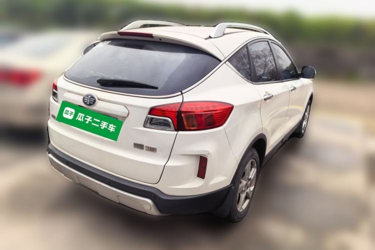 Used Bestune X80 2013 2.0L automatic comfort version Rear Right 45 Deg