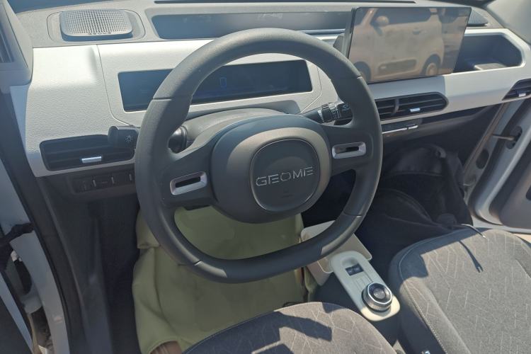 Used Geely Galaxy Panda 2023 Panda Mini 200km Dynamic Bear Steering Wheel