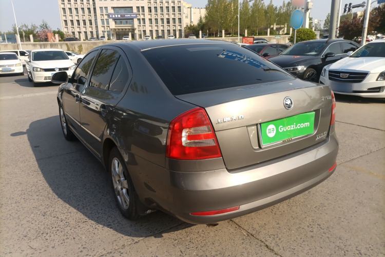 Used Skoda Octavia 2015 Classic Model 1.6L Manual Eado Version