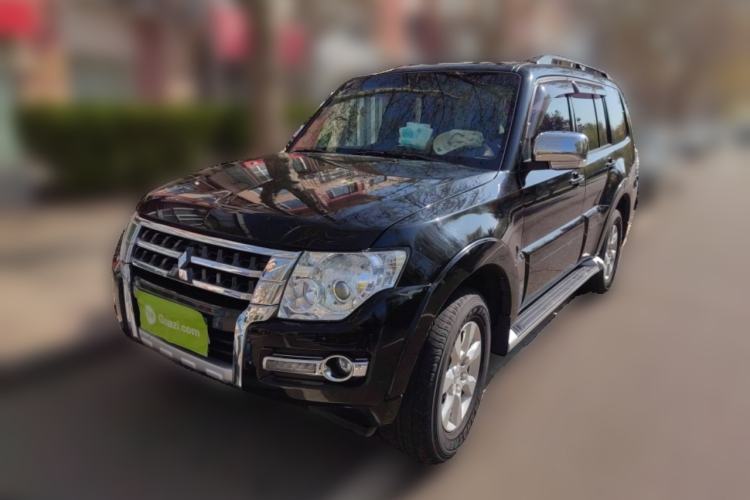 Used Mitsubishi Pajero 2016 3.0L Automatic Luxury Version China V Standard