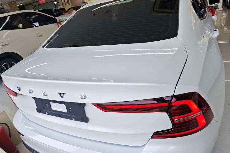 Used Volvo S60 2025 B4 Zhiyi Luxury Edition