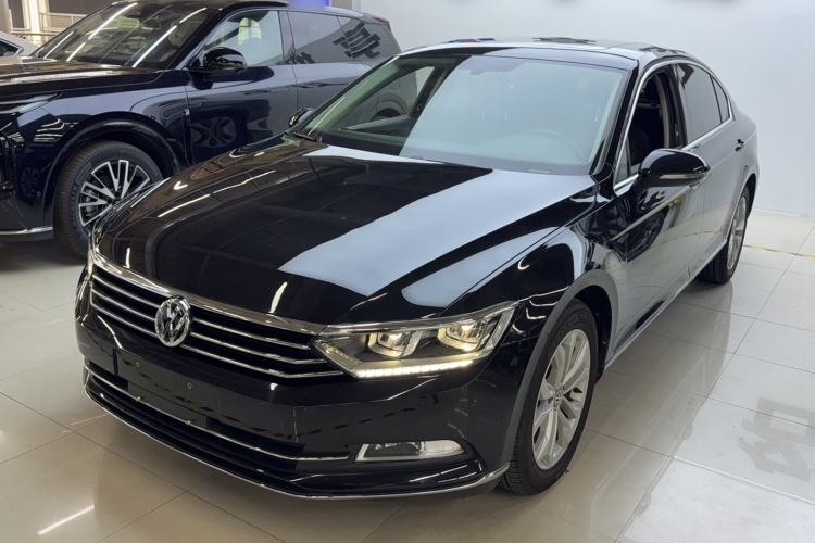 Used Volkswagen Magotan 2019 330TSI DSG Luxury Version China VI Standard Front Left 45 Deg