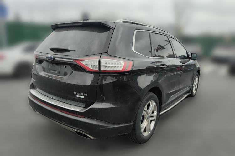 Used Ford Edge 2016 EcoBoost 245 Two-Wheel-Drive Titanium 7-Seater
