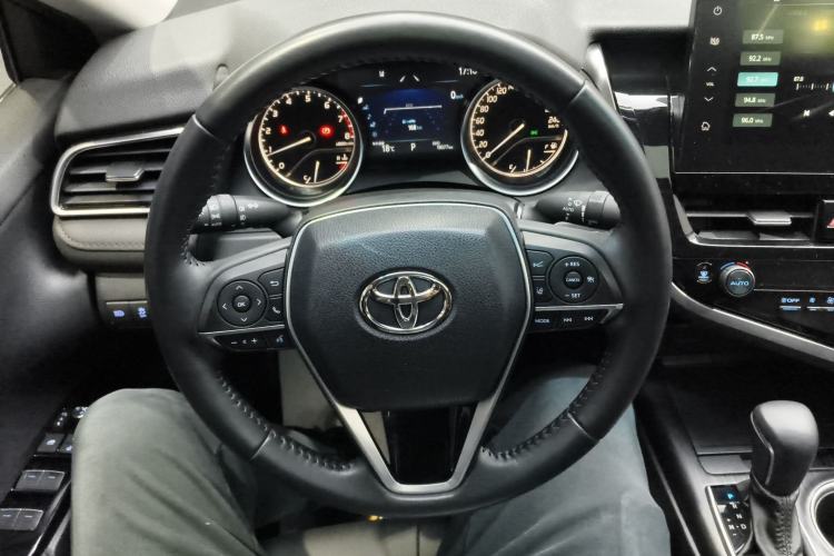 Used Toyota Camry 2023 2.0G Luxury Edition Steering Wheel