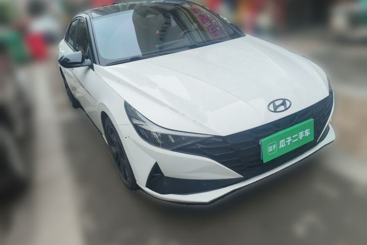 Used Hyundai Elantra 2022 1.5L CVT 20th Anniversary Edition Front Right 45 Deg