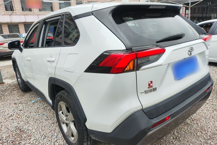 Used Toyota RAV4 2021 2.0L CVT Two-Wheel Drive Fashion Edition