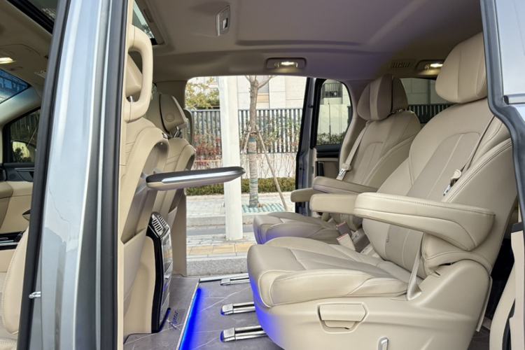 Used Buick GL8 2023 ES Lu Zun Deluxe Model
