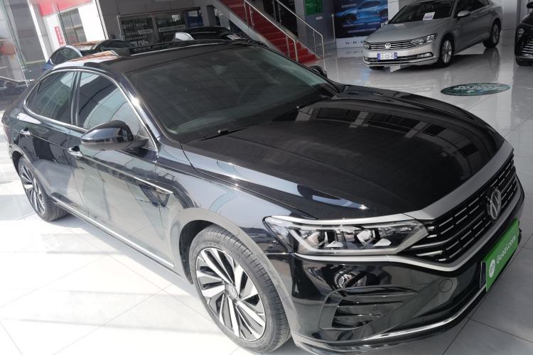 Used Volkswagen Passat 2024 380TSI Dragon Glory Edition
