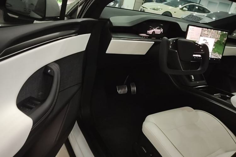 Used Tesla Model X 2023 Three-Motor All-Wheel-Drive Plaid Version
