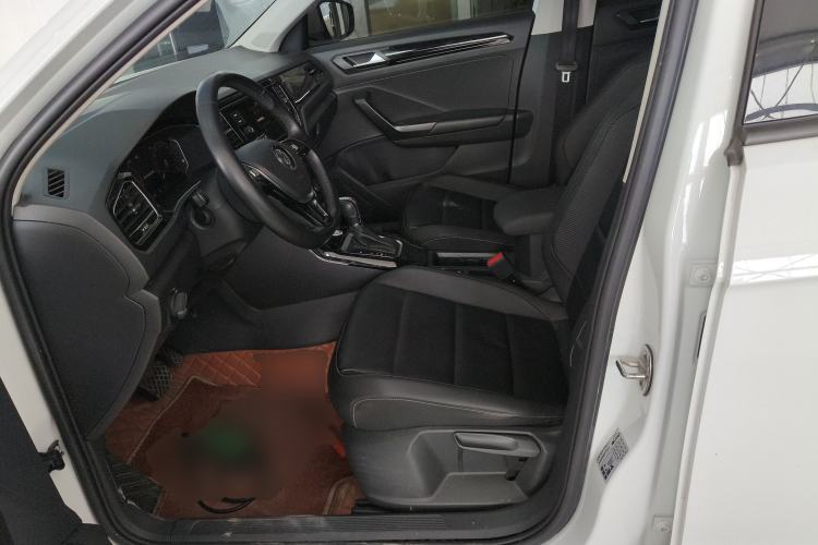 Used Volkswagen T-ROC 2019 280TSI DSG Two-Wheel Drive Comfort Version China VI Standard
