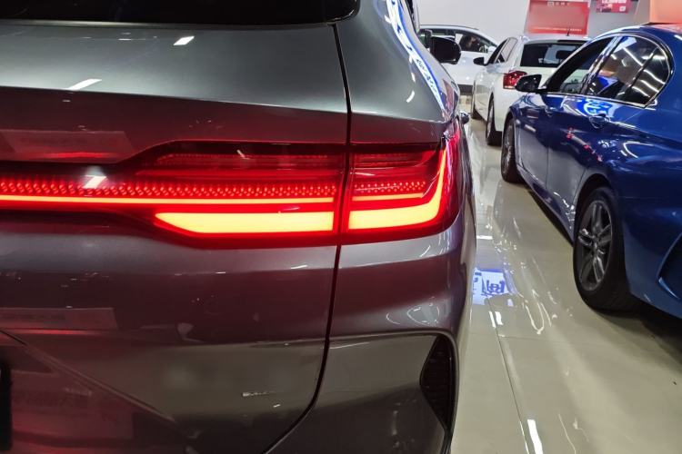 Used BYD Song PLUS New Energy 2025 DM-i Smart Drive 112KM Prestige Model Right Rear Taillight