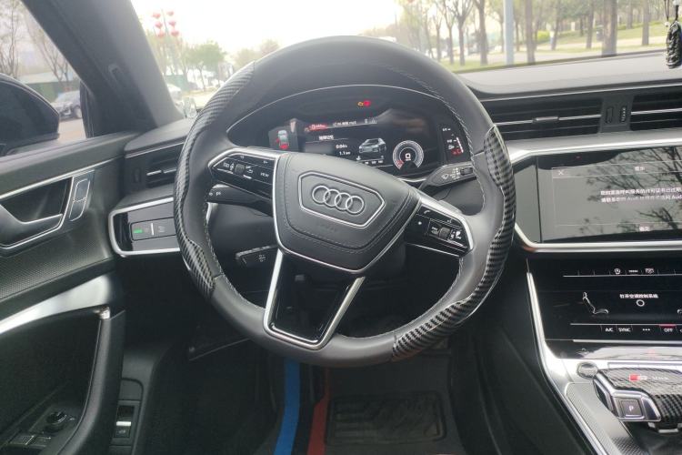 Used Audi A6L 2023 40 TFSI Luxury Dynamic Model Steering Wheel