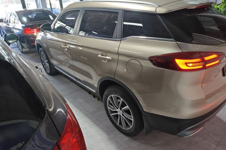 Used Geely Auto Emgrand X7 Sport 2020 1.8TD DCT Two-Wheel Drive Smart Connect 4G-Enabled Version