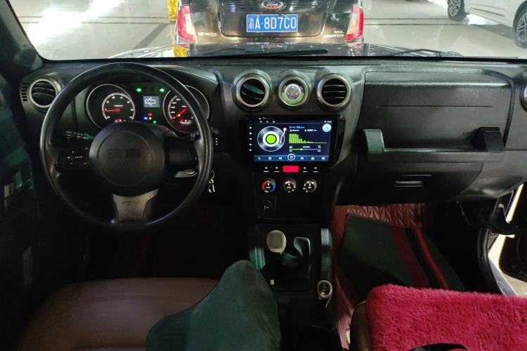 Used BAIC Off-Road BJ40 2014 2.4L Manual Cross-Country Edition
