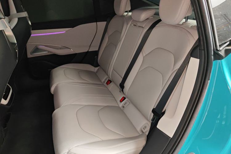 Used Xiaomi Auto SU7 2024 Four-Wheel Drive Ultra-Long Range Advanced Intelligent Driving Max Edition
