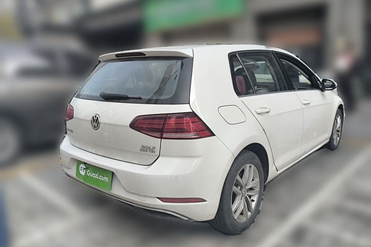 Used Volkswagen Golf 2018 230TSI Automatic Comfort Model Rear Right 45 Deg