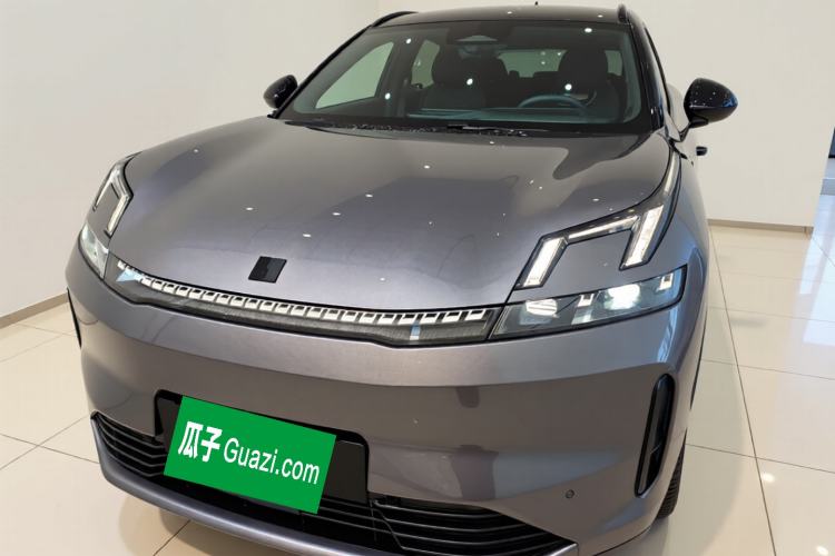 Used Lynk & Co 08 EM-P 2023 220 km Limited-Time Edition