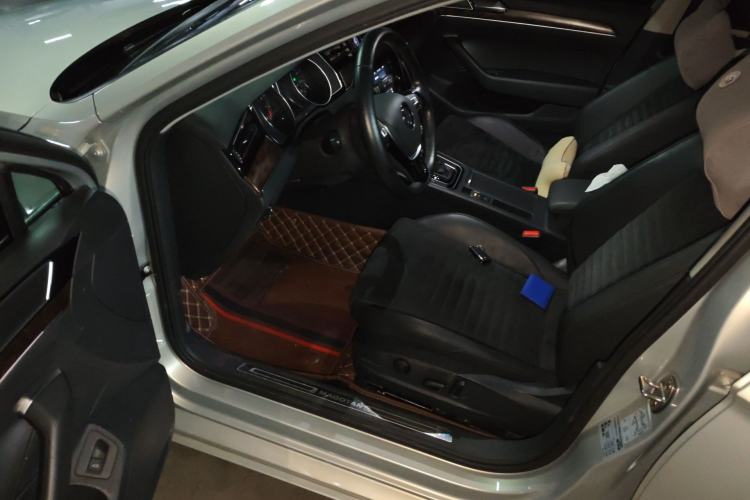 Used Volkswagen Magotan 2018 Facelift 330TSI DSG Luxury Model