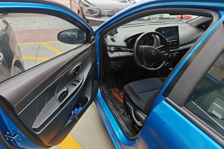 Used Toyota YARiS L Zhi Xuan 2014 1.3E Automatic Charm Edition