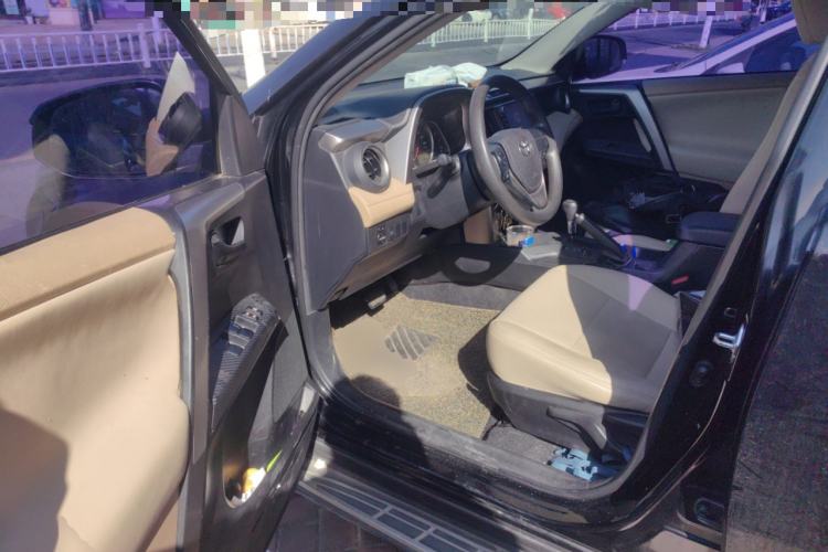 Used Toyota RAV4 2013 2.0L CVT Two-Wheel Drive Urban Edition