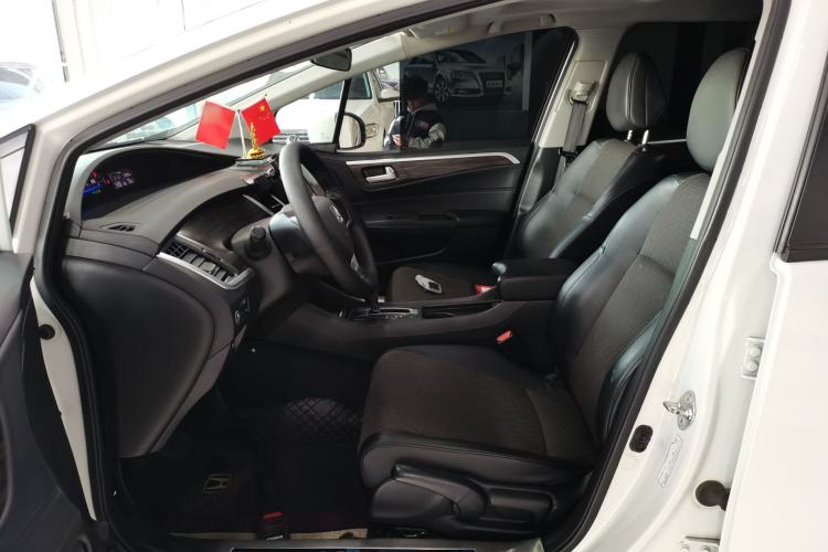 Used Honda Jade 2017 1.8L automatic Comfort version 5 seats
