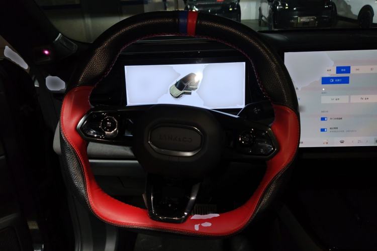 Used Lynk & Co 08 EM-P 2025 120km Long-Range Halo Steering Wheel