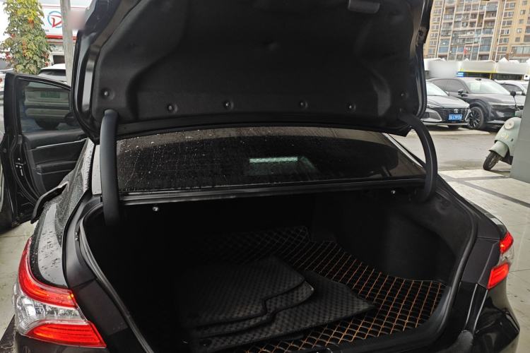 Used Toyota Camry 2021 2.0G Luxury Edition