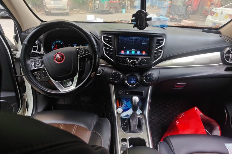 Used BYD Song 2017 Gaishe Upgrade Edition 1.5TID Automatic Elite Model
