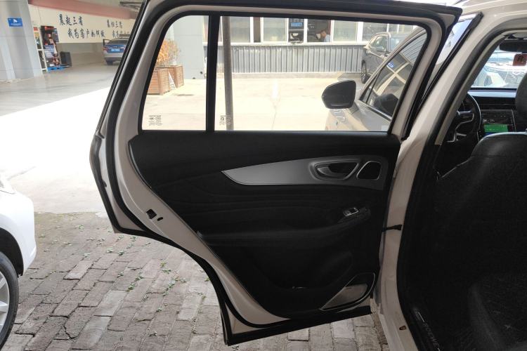 Used Roewe RX5 MAX 2019 300TGI Automatic Smart Cabin Luxury Edition