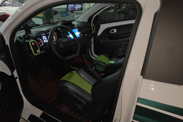 Used Roewe Clever 2021 302km All-Round Version Left Rear Seat