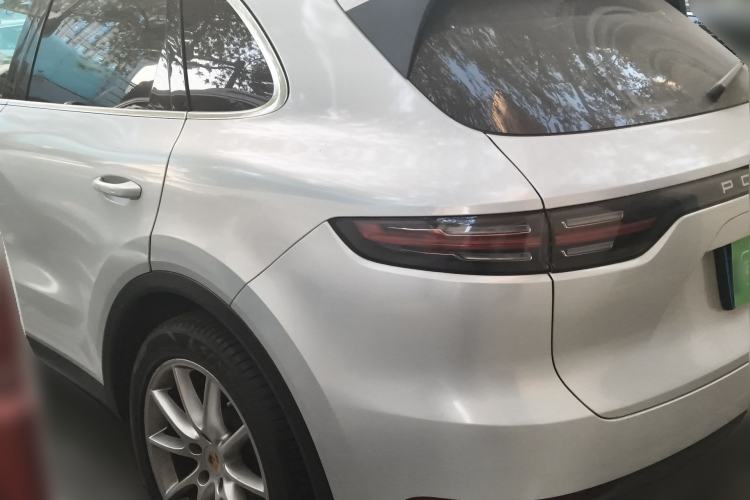 Used Porsche Cayenne 2018 Cayenne 3.0T Rear Left 45 Deg