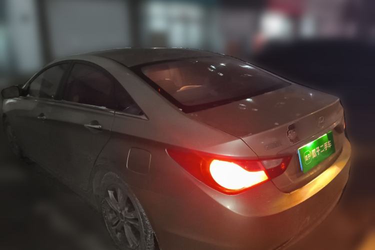 Used Hyundai Sonata 2011 2.0L Automatic Luxury Edition
