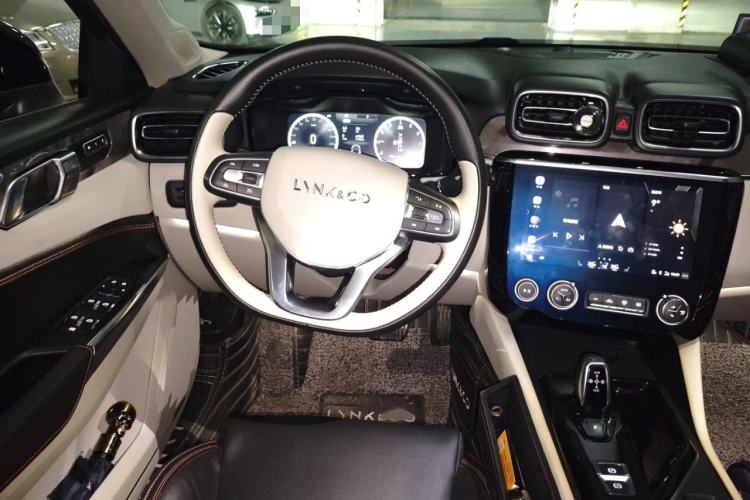 Used Lynk & Co 02 2018 1.5T DCT Two-Wheel Drive Zhaopu Version China V Standard Steering Wheel