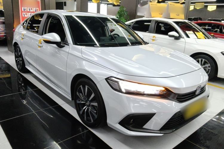 Used Honda Civic 2023 2.0L eHEV Pioneer Edition Front Right 45 Deg