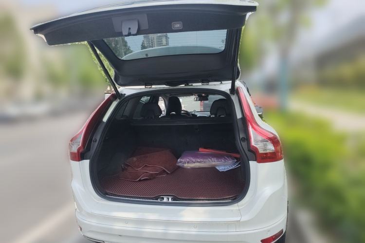 Used Volvo XC60 2015 T5 Smart Upgrade Model Trunk