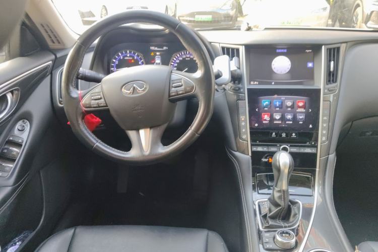 Used Infiniti Q50L 2016 2.0T Comfort Edition Steering Wheel