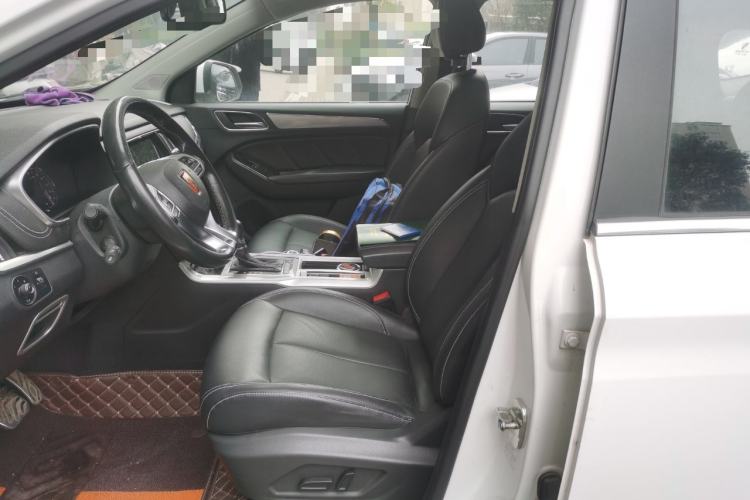 Used Roewe RX5 2016 30T Two-Wheel Drive Automatic Internet Smart Edition
