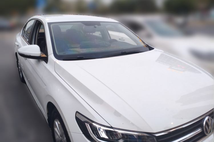 Used Volkswagen Bora 2020 1.5L Manual Fashion Edition
