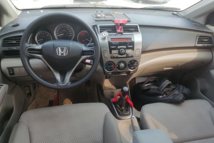 Used Honda City Classic 2012 1.5L manual Comfort version