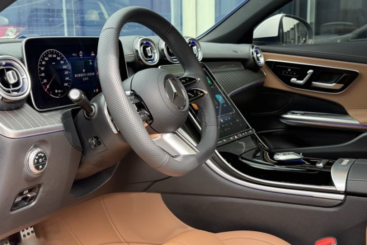 Used Mercedes-Benz CLE 2025 CLE 260 Coupe Interior 5