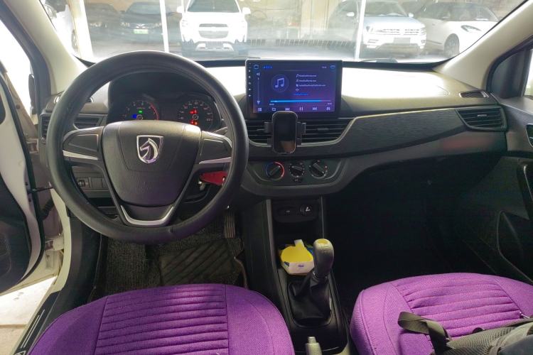 Used Baojun 310 2020 1.2L Manual Comfort Edition Center Console