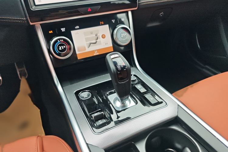 Used Jaguar XEL 2023 2.0T 250 PS R-DYNAMIC S Advanced Sport Edition Gear Lever