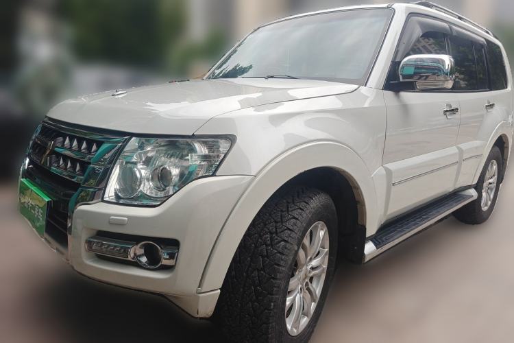 Used Mitsubishi Pajero 2018 V97 3.8L 5-Door GLS Sunroof – Middle East